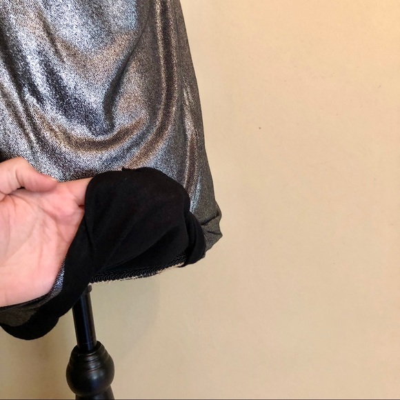 ~Townsen~ Shiny tank top. Light weight and soft. - Picture 5 of 5